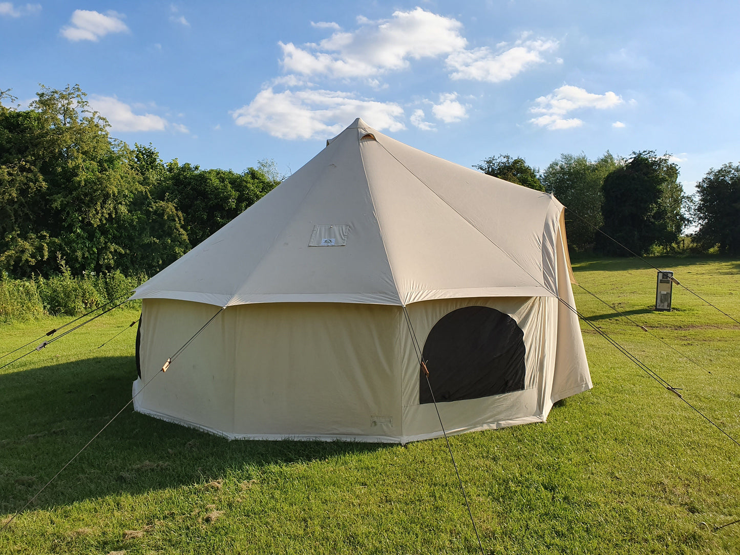 BTV 4 - XL (1.2m High Walls) Water Resistant & Fire Retardant Cotton Canvas Bell Tent With Stove Hole (Single Door)